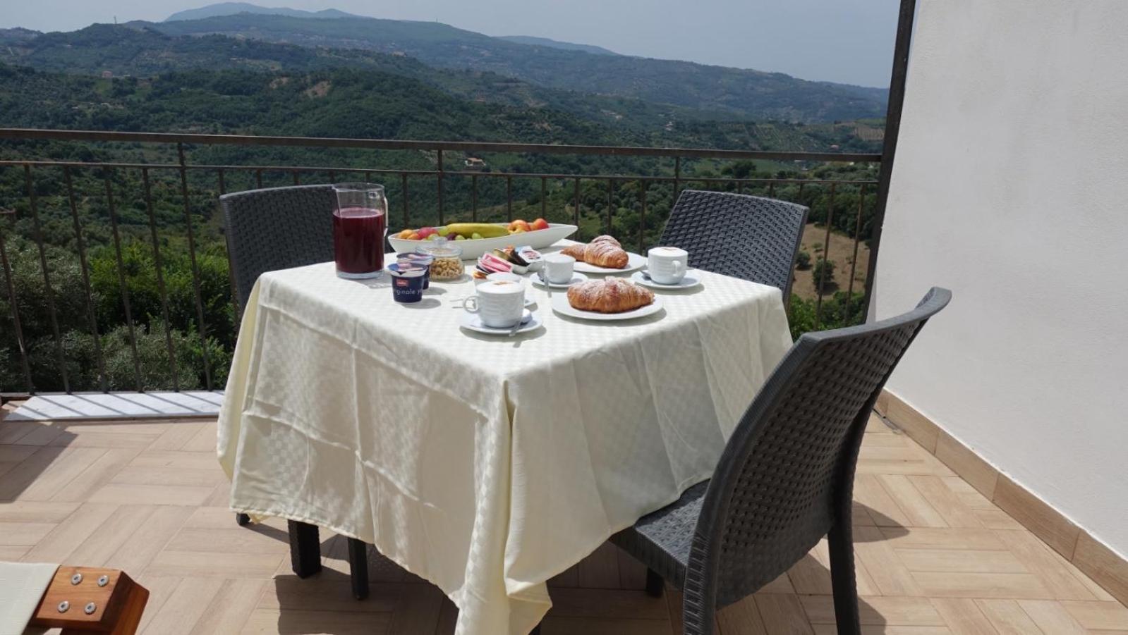 Ca'Del Borgo B&B Country House Ogliastro Cilento Extérieur photo